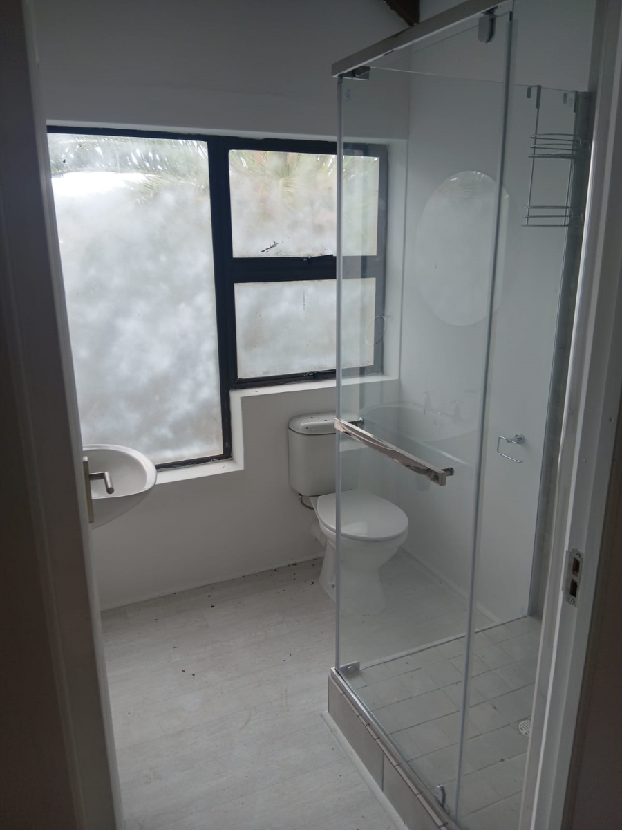 To Let 3 Bedroom Property for Rent in Dana Bay Western Cape